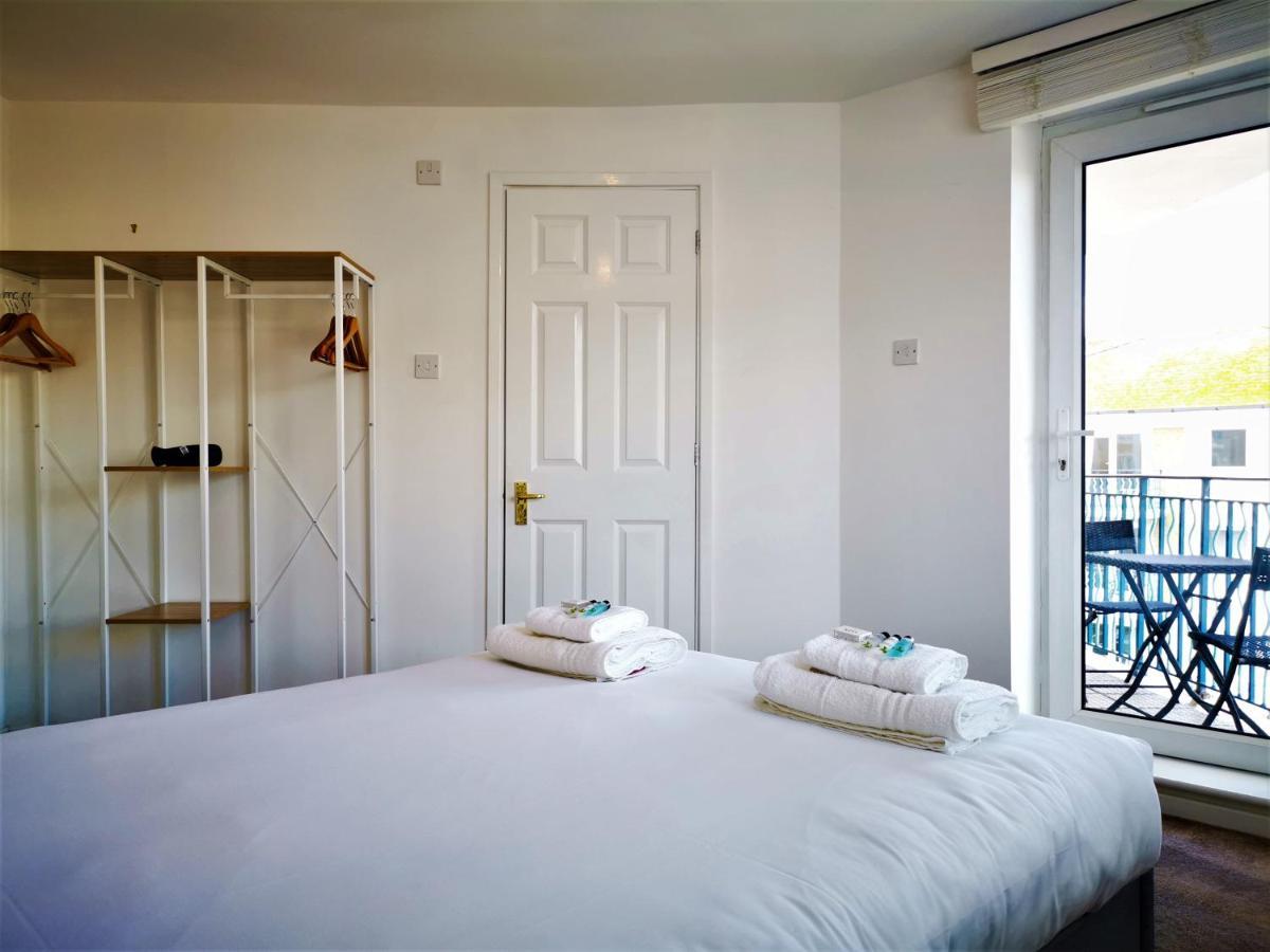 Marina Living With Parking, Balcony, Quiet And Secure Leilighet Brighton Eksteriør bilde