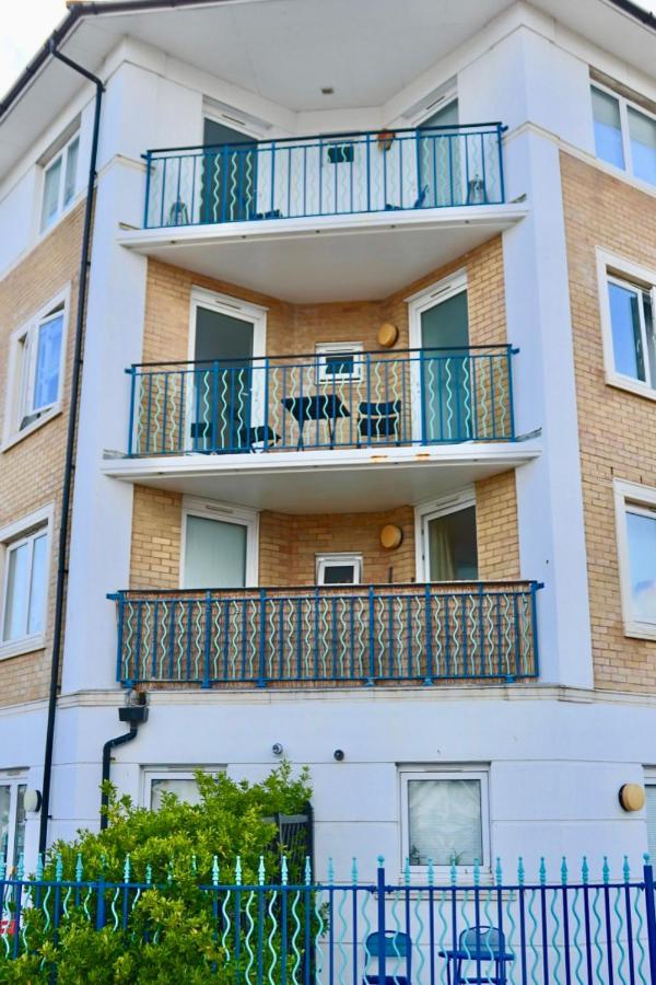 Marina Living With Parking, Balcony, Quiet And Secure Leilighet Brighton Eksteriør bilde